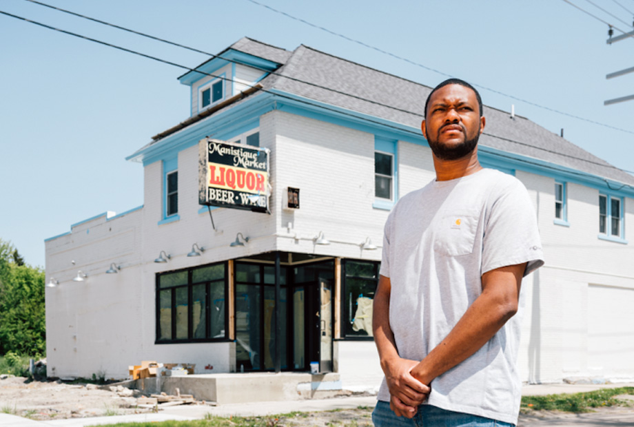 HOUR Detroit: This Detroit Native is Fighting a Food Desert With New Grocery Store